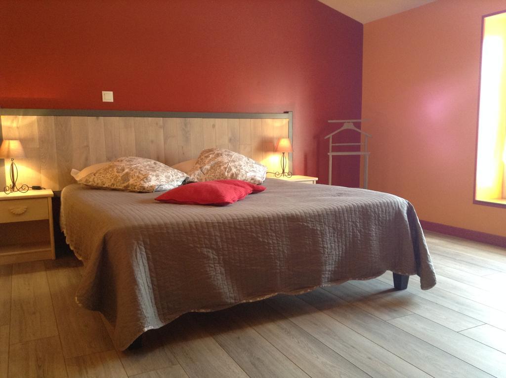 Chambres D'Hotes L'En Haut Des Vignes Mérignac Zimmer foto
