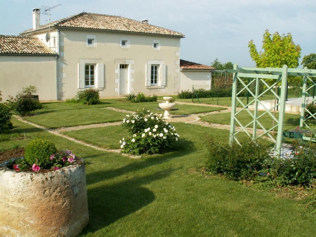 Chambres D'Hotes L'En Haut Des Vignes Mérignac Exterior foto